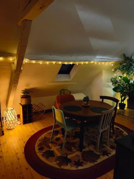 Charmant Appartement Vieux ตูร์ ภายนอก รูปภาพ