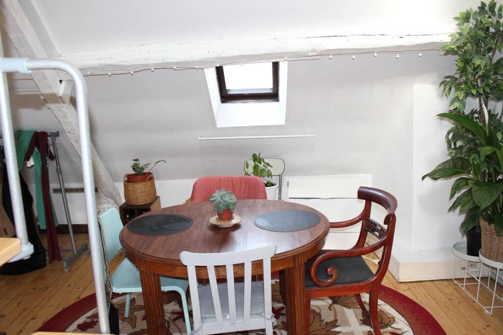 Charmant Appartement Vieux ตูร์ ภายนอก รูปภาพ